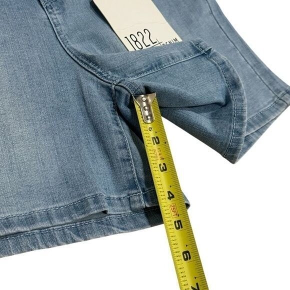 NEW 1822 Denim High Rise Short Exposed Pocket Buttons Coastal Comfort 6/28 - Picture 10 of 11
